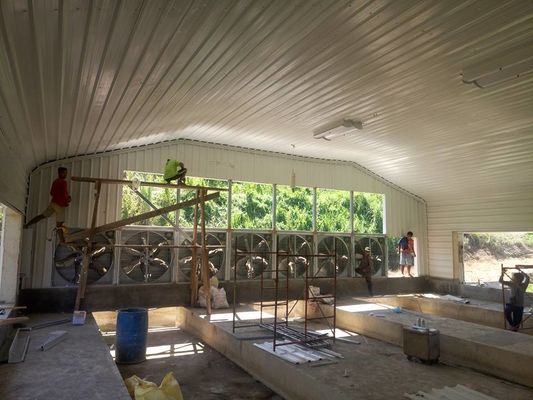 โครงสร้างสแตนเลสเบา Prefab บ้านไก่ โครงการเคลือบเหล็กกระปุก