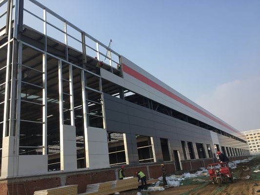 การออกแบบที่กําหนดเอง DIP กรอบเหล็กกระปุก โรงงานโรงเก็บอุตสาหกรรม Prefab / โครงสร้างเหล็ก Prefab