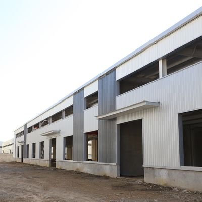 โครงสร้างสแตนเลส Prefabricated Steel Frame โครงสร้างสแตนเลส อาคารห้างสรรพสินค้า Q235 Q355B