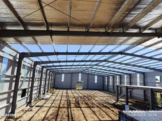 สถาปัตยกรรมออกแบบ Prefab โครงสร้างเหล็กกรอบ โกดังแผ่นดินไหว