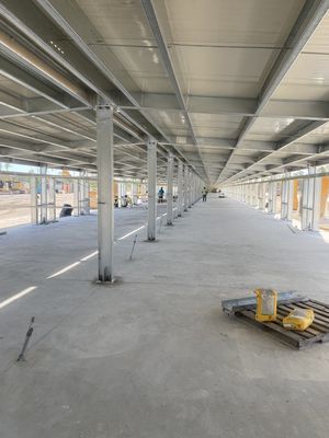 โครงสร้างไฟฟ้าชั้นฟ้า Prefab Steel Warehouse การติดตั้งเร็ว